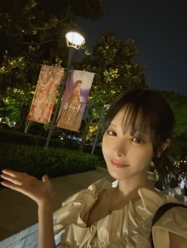 모모노기 카나 사진집 - 타이틀미정