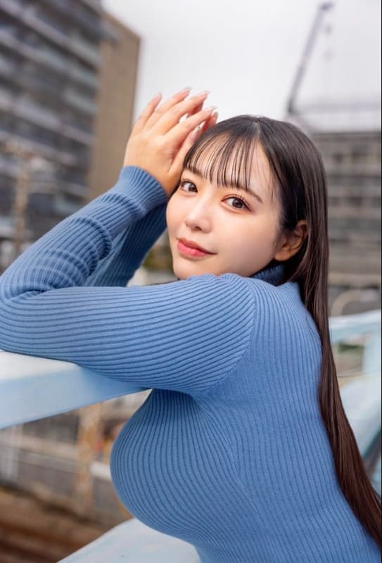 코이부치 모모나 사진집 - 사랑하는 모모나