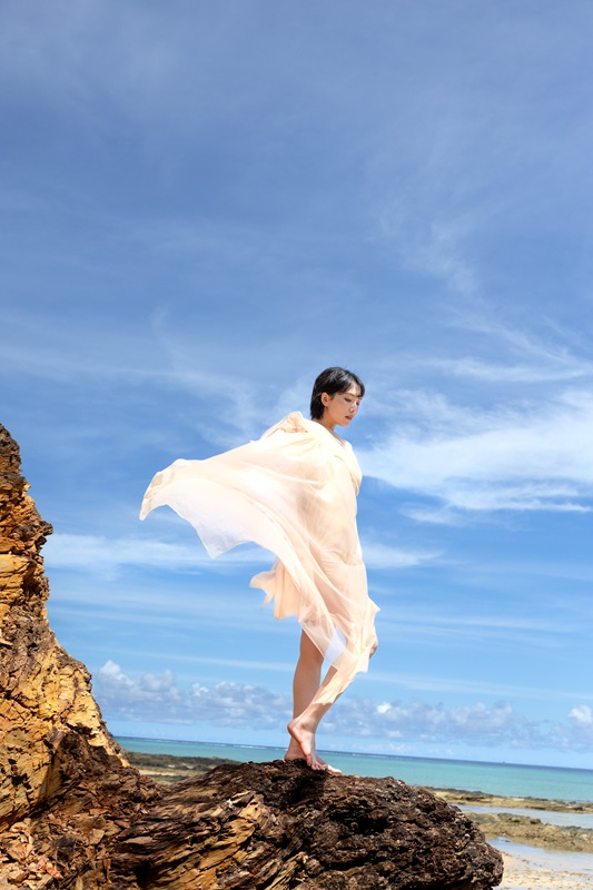 지영 세 번째 사진집 (미정)