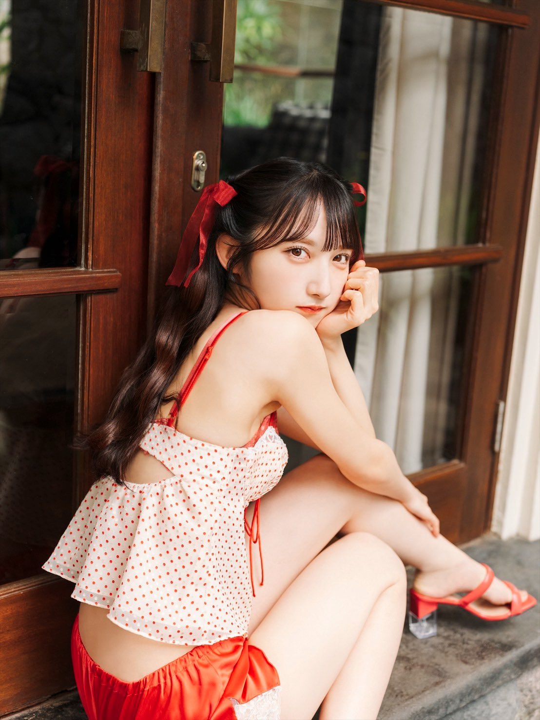 AKB48 나가토모 아야미 1st 사진집 『예상치 못한 눈동자』