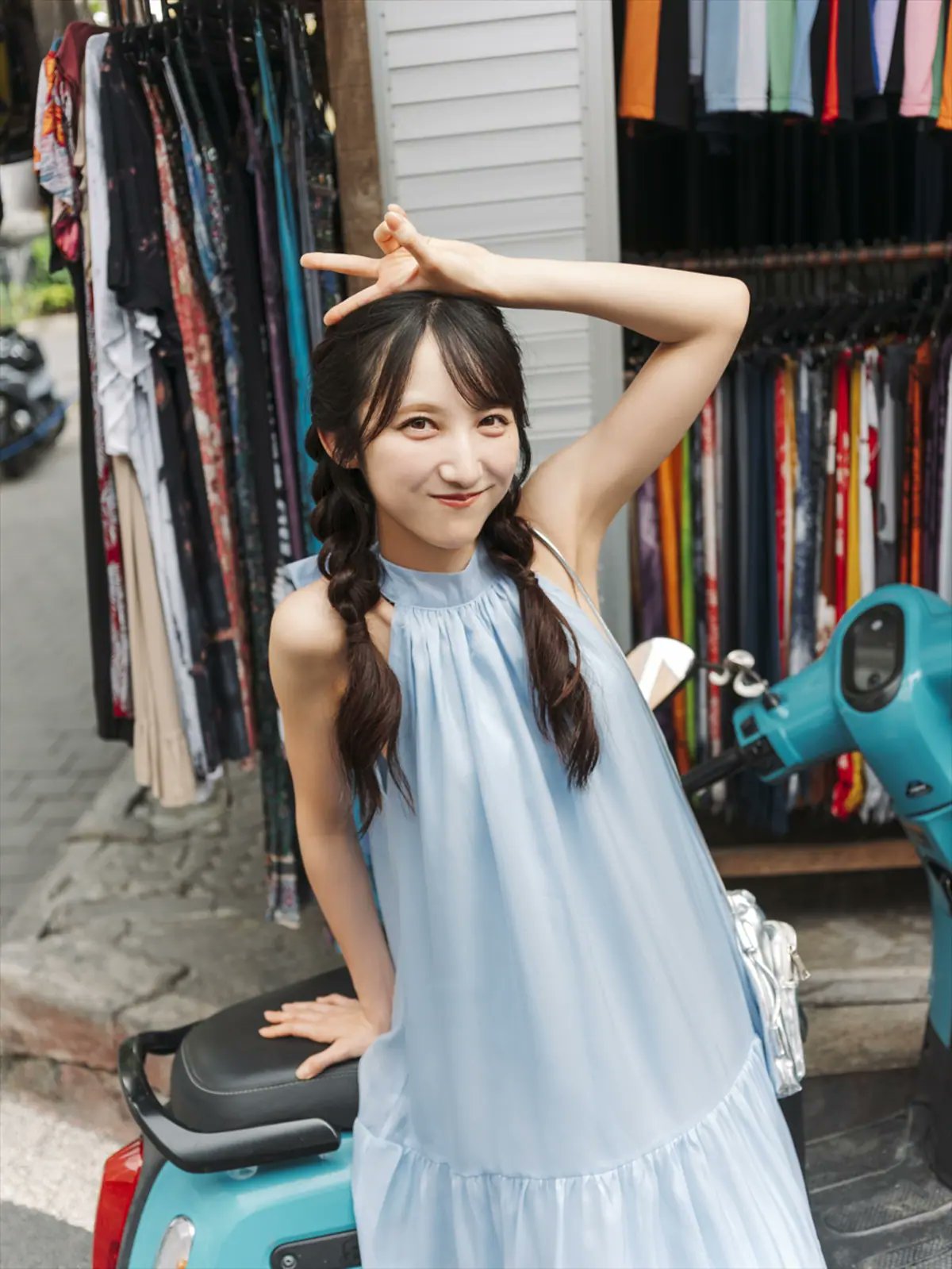 AKB48 나가토모 아야미 1st 사진집 『예상치 못한 눈동자』