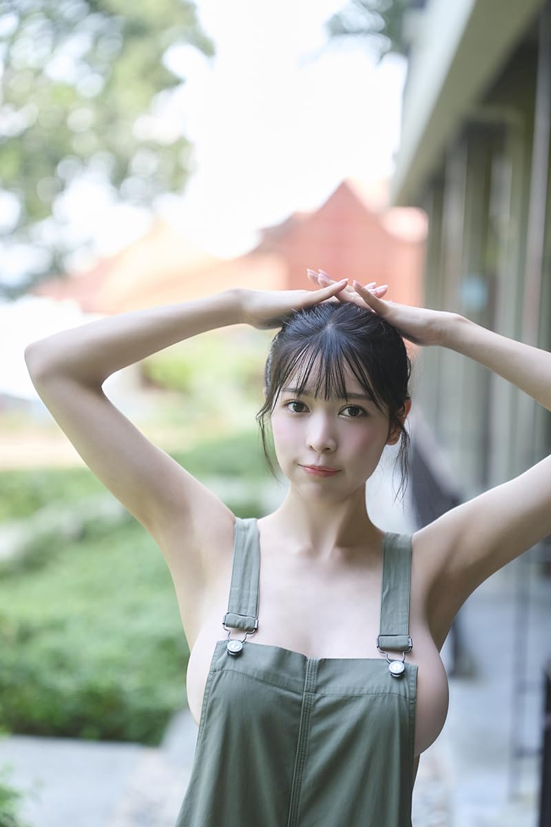 나나세 나나 첫 번째 사진집