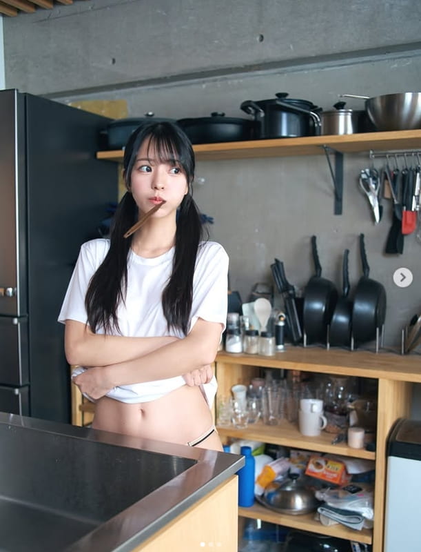 아사노 코코로 사진집 (타이틀 미정)