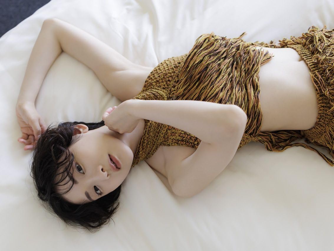 이코마 리나 사진집 『루리카케스』