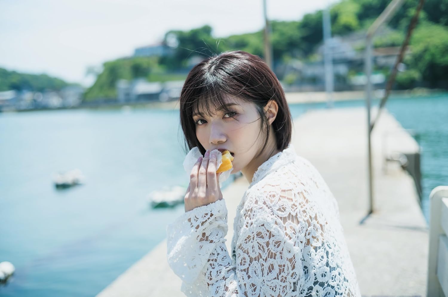 이시하라 노조미 사진집 『허물』