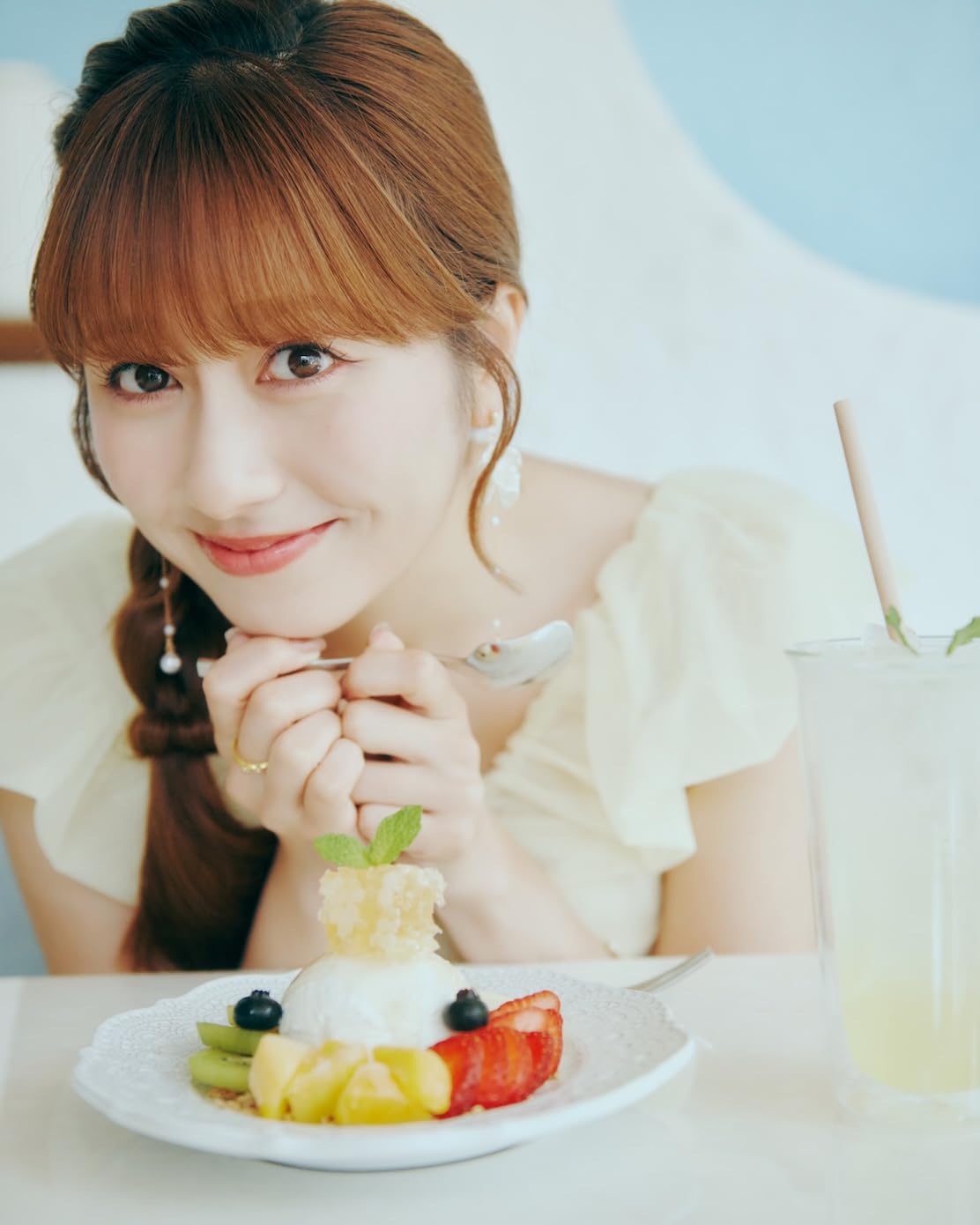 사사키 아야카 1st 사진집 『페로리』
