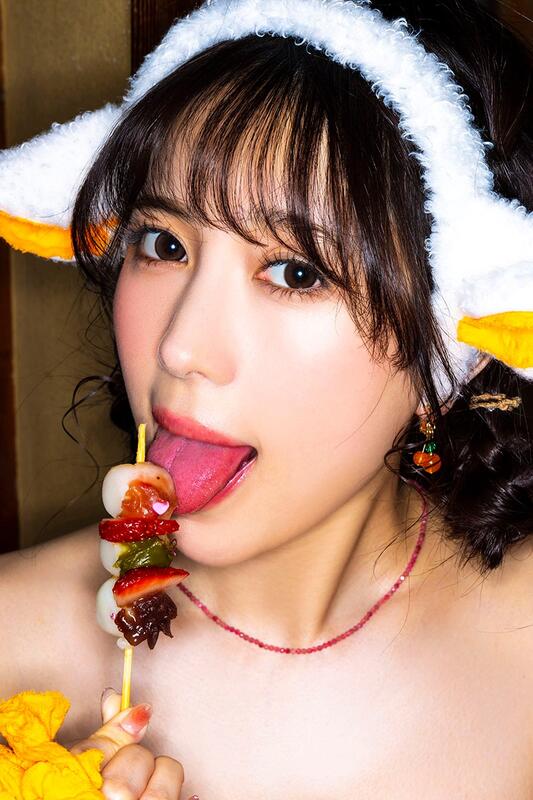 코스프레 페티시 북 - 코미나토 요츠하