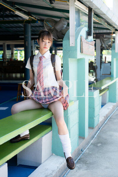 미야시타 레나 3rd 사진집 - 무구한 계절