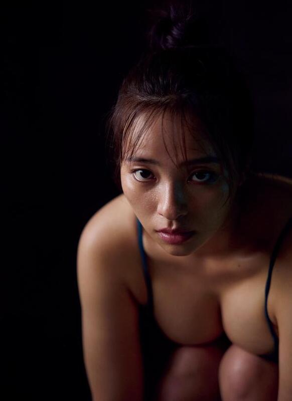 미사키 아야메 사진집 - 글로시 아이즈 glossy eyes