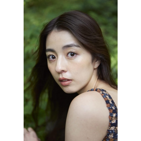 야나기 유리나 3rd 사진집 - 여자 가득