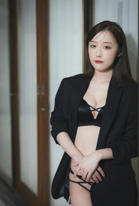 SKE48 카마타 나츠키 1st 사진집 - 친절한 햇살