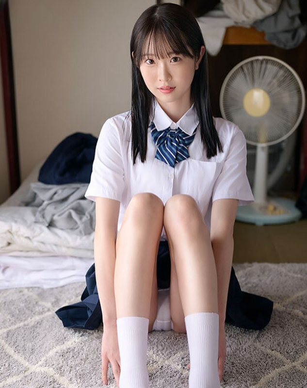 코스프레 페티시 북 - 시라카미 에미카