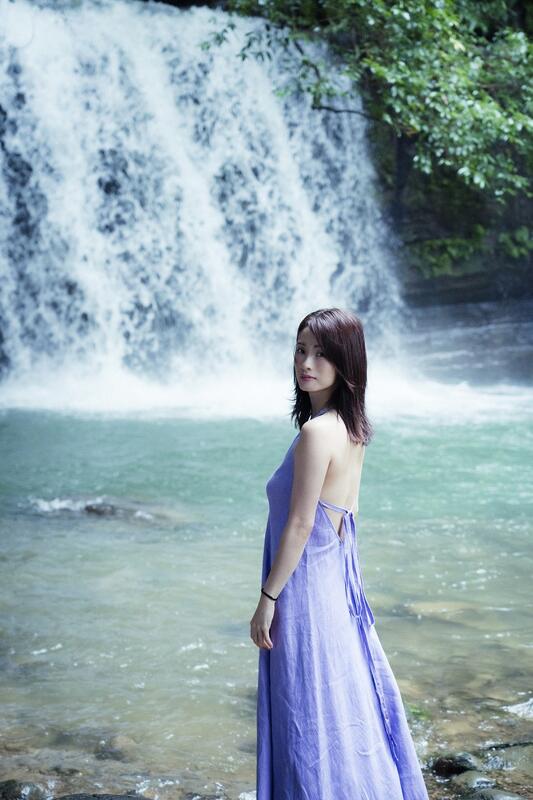 우에토 아야 사진집 - 한낮의 몽상