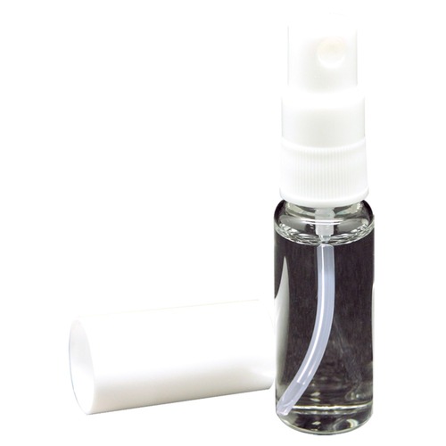 학교에서 팬티를 보여주는 검은 머리 여대생의 팬티 냄새