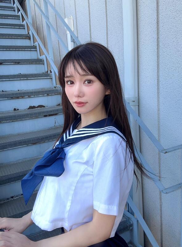 이츠카이치 메이 사진집 - 사랑일지도 몰라