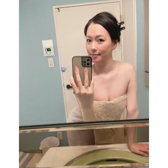 미사키 히카리 사진집