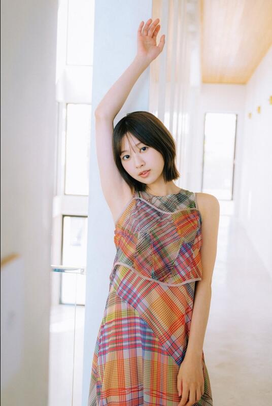 히나타자카46 도미타 스즈카 1st 사진집 - 스즈카 서킷