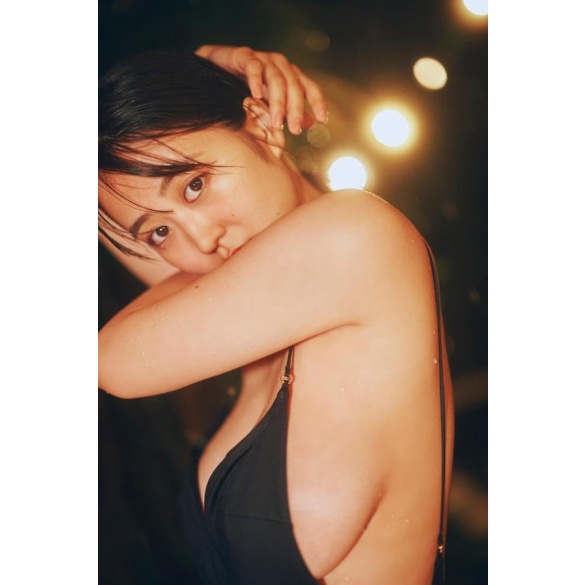 후쿠이 리리카 첫 번째 사진집 - 사랑의 이정표