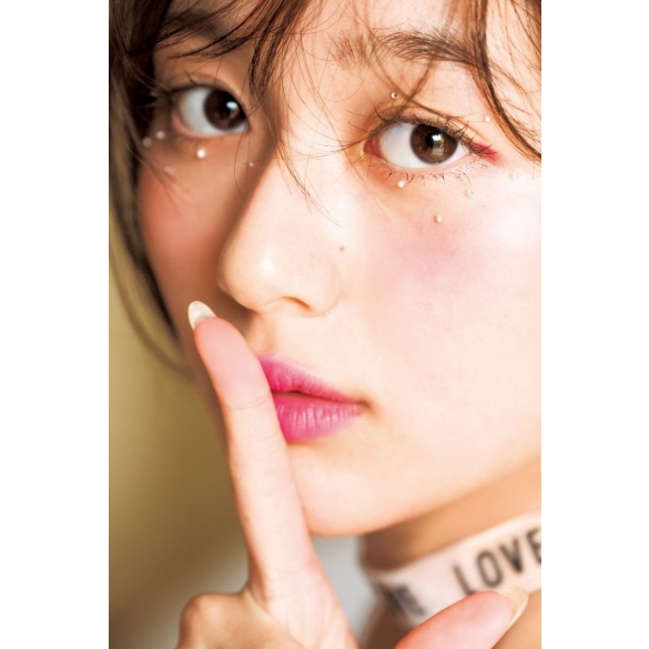 가토 시오리 1st 사진집 - 타이틀 미정