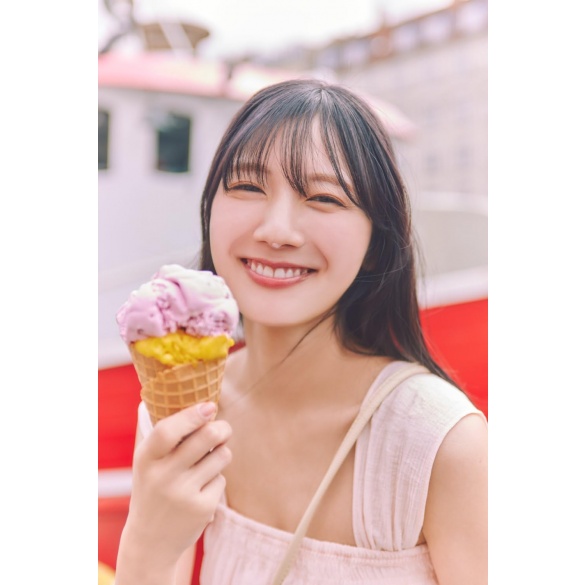 히나타자카46 카와타 히나 두 번째 사진집 - 타이틀 미정