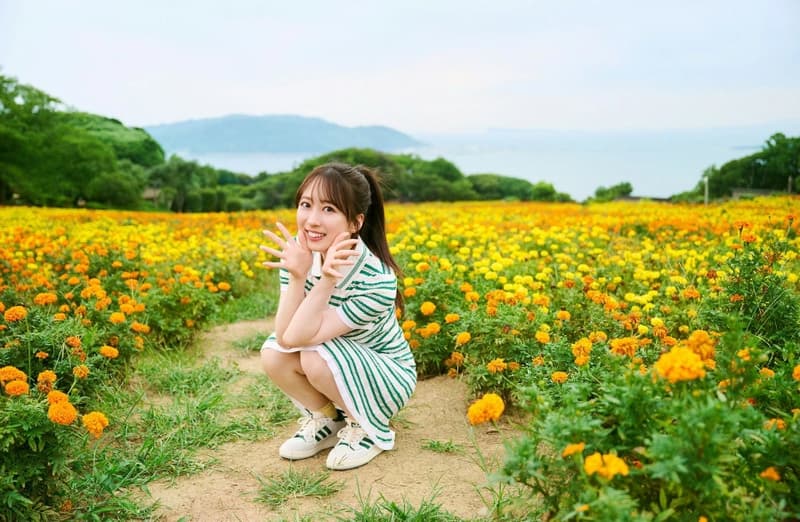 와타나베 아카리 1st 사진집 - 시아와세(행복)