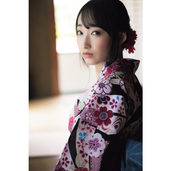 오시리스 하스미 쿠레아 사진집