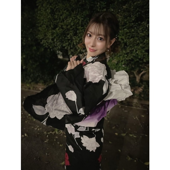 Aventure… 히나노 카논 사진집