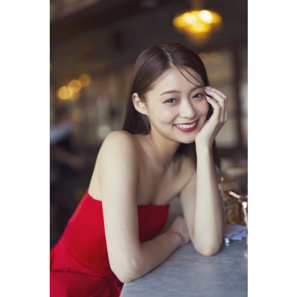 타사키 사쿠라 1st 사진집 『사쿠라이로』