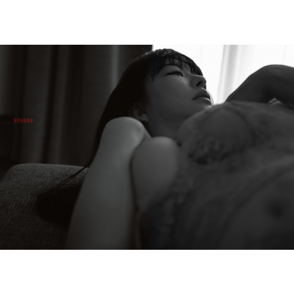 아유미 리에코 1st 사진집 『Sphere』